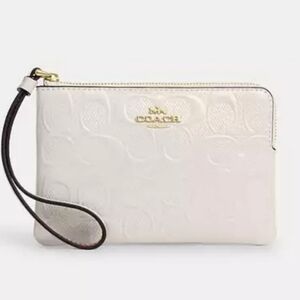 Coach Corner Zip Signature Leather Cream Wristlet